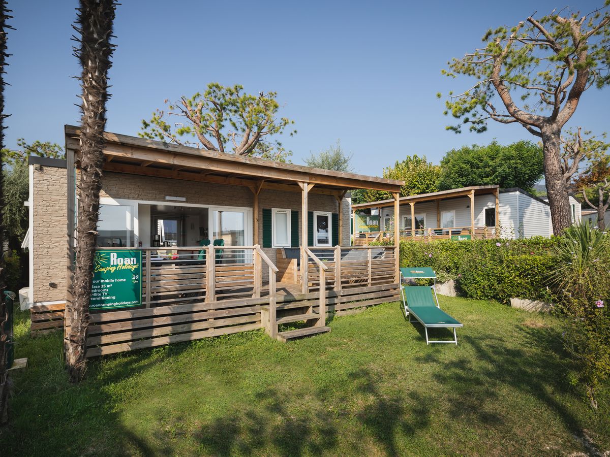 Prestige Lounge Klimaanlage/Holzterrasse/SAT-TV/Geschirrspüler