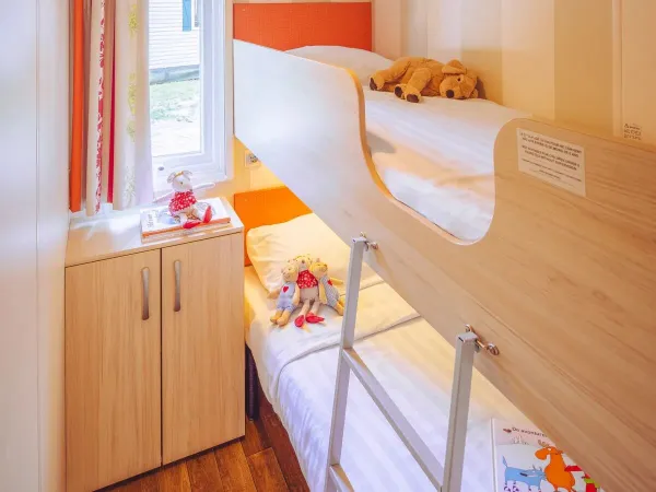 Roan Comfort Plus Relax Schlafzimmer mit Etagenbett.