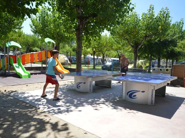 Tischtennis auf dem Roan Campingplatz Belvedere.