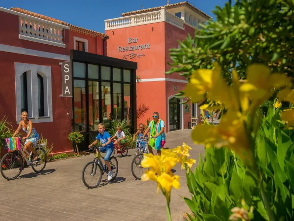 Fahrradverleih im Roan camping Beach Garden.