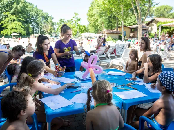 Kinderanimation auf dem Campingplatz Roan I Pini.