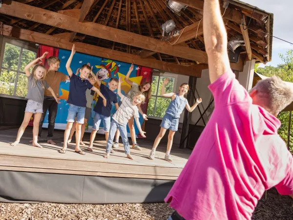 Kinderanimation auf dem Campingplatz Roan Het Genieten.