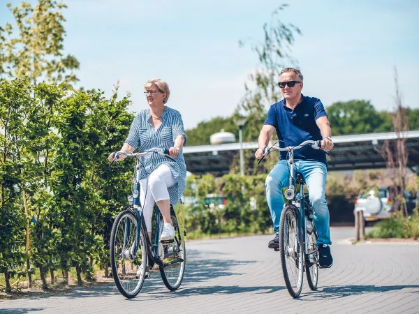 Radfahrer auf dem Campingplatz Roan in Ackersate.