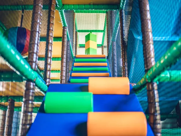 Indoor-Spielplatz auf dem Roan Camping Ackersate.