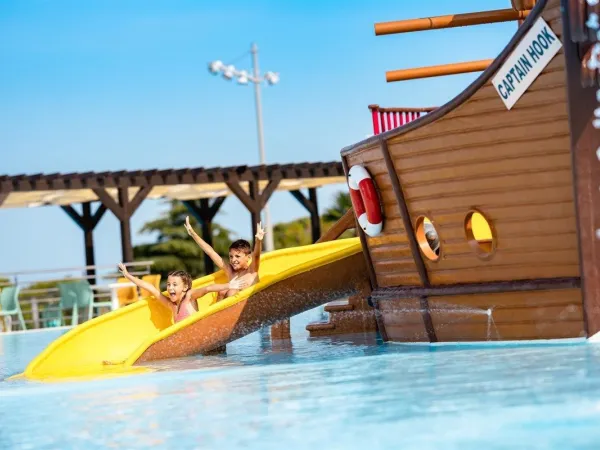 Wasserrutsche für Kinder im Roan Camping Park Umag.