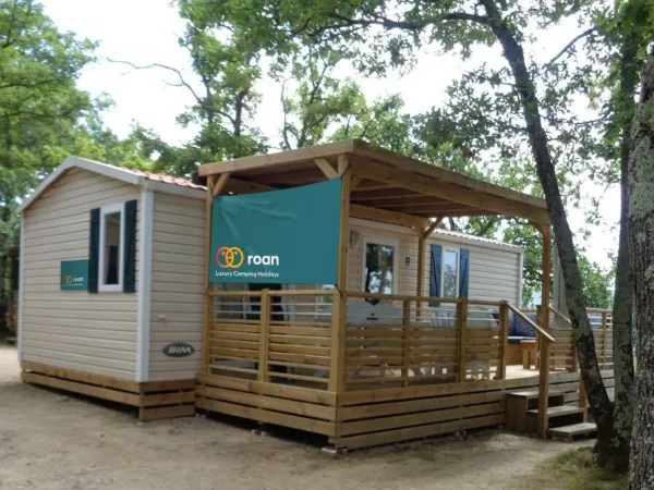 Comfort Plus Lounge auf dem Campingplatz Roan Aluna Vacances.