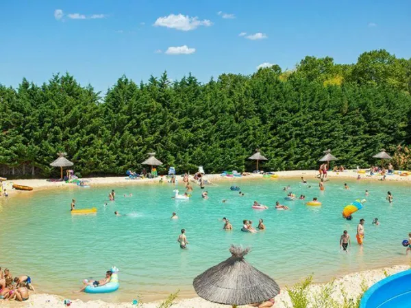 Lagune auf dem Campingplatz Roan de Galaure.