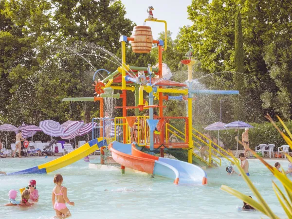 Wasserspielplatz auf dem Roan Campingplatz Bella Italia.