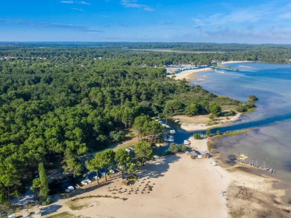 Der Strand auf dem Campingplatz Roan Mayotte Vacances.