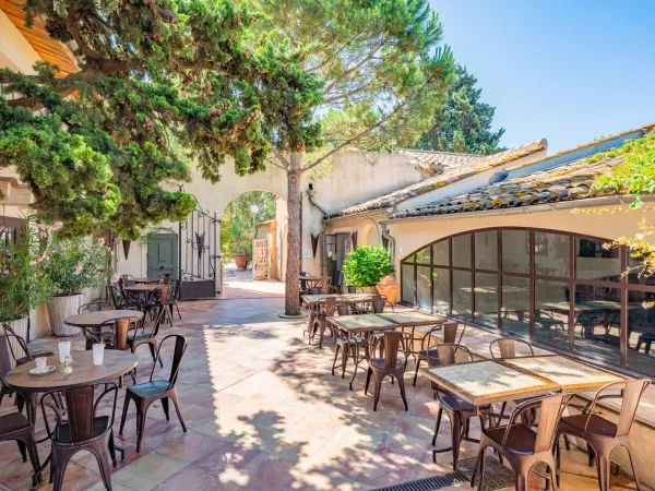 Restaurant auf dem Campingplatz Roan Le Serignan Plage.