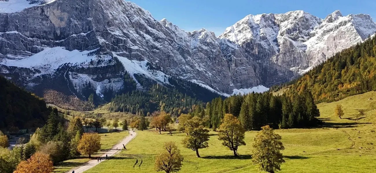 die Berglandschaft in Österreich.